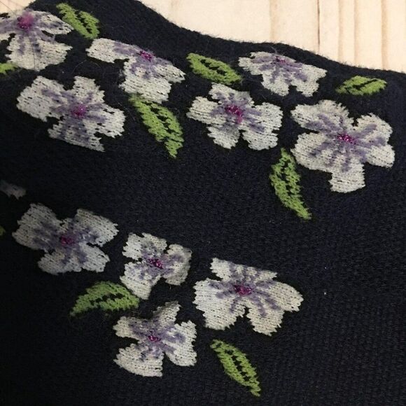 Dark Blue Floral Embroidered Fishnet Tights - Girls One Size - Picture 2 of 4